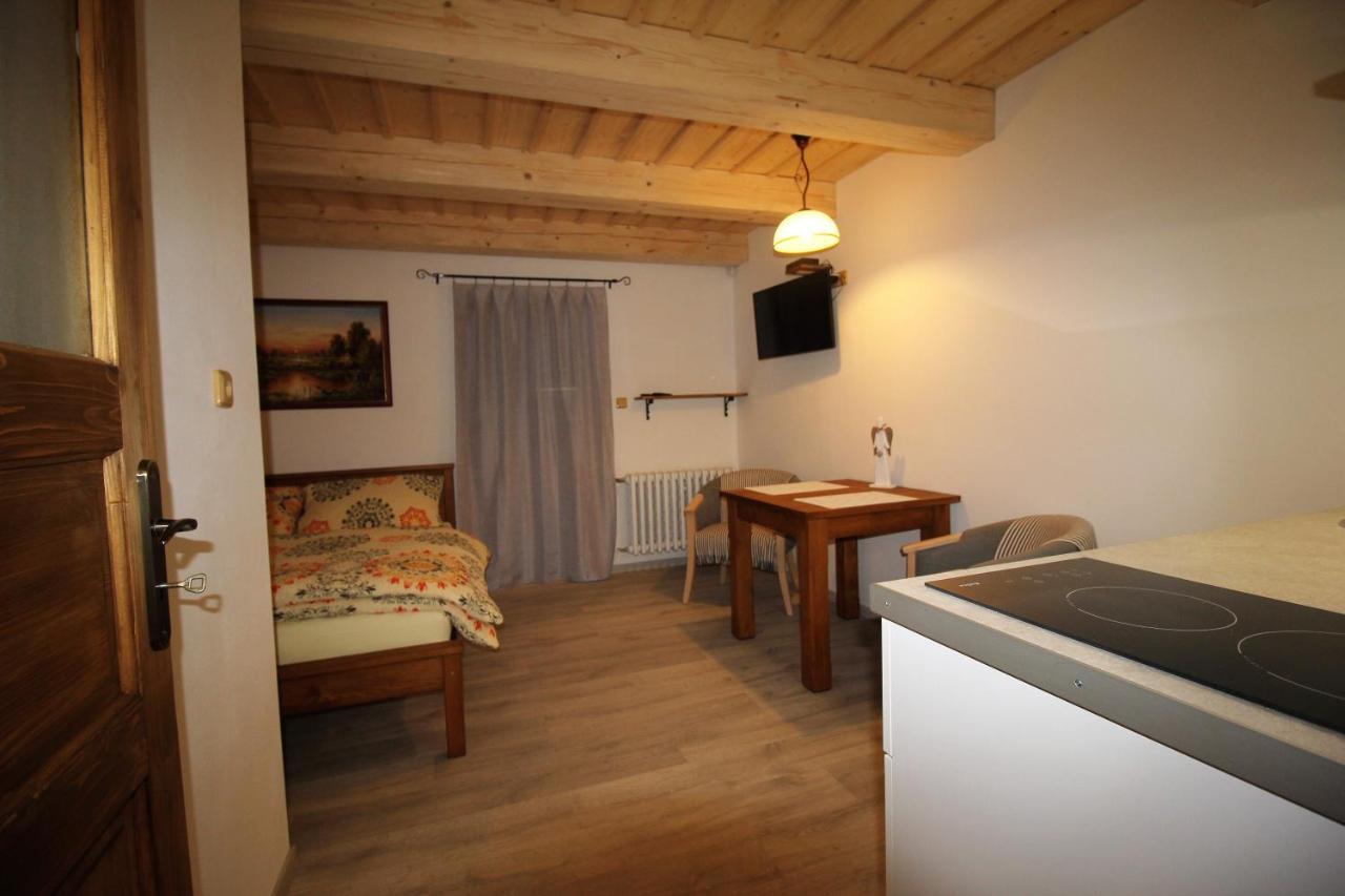 Apartmany U Knajflu Ceske Petrovice ภายนอก รูปภาพ