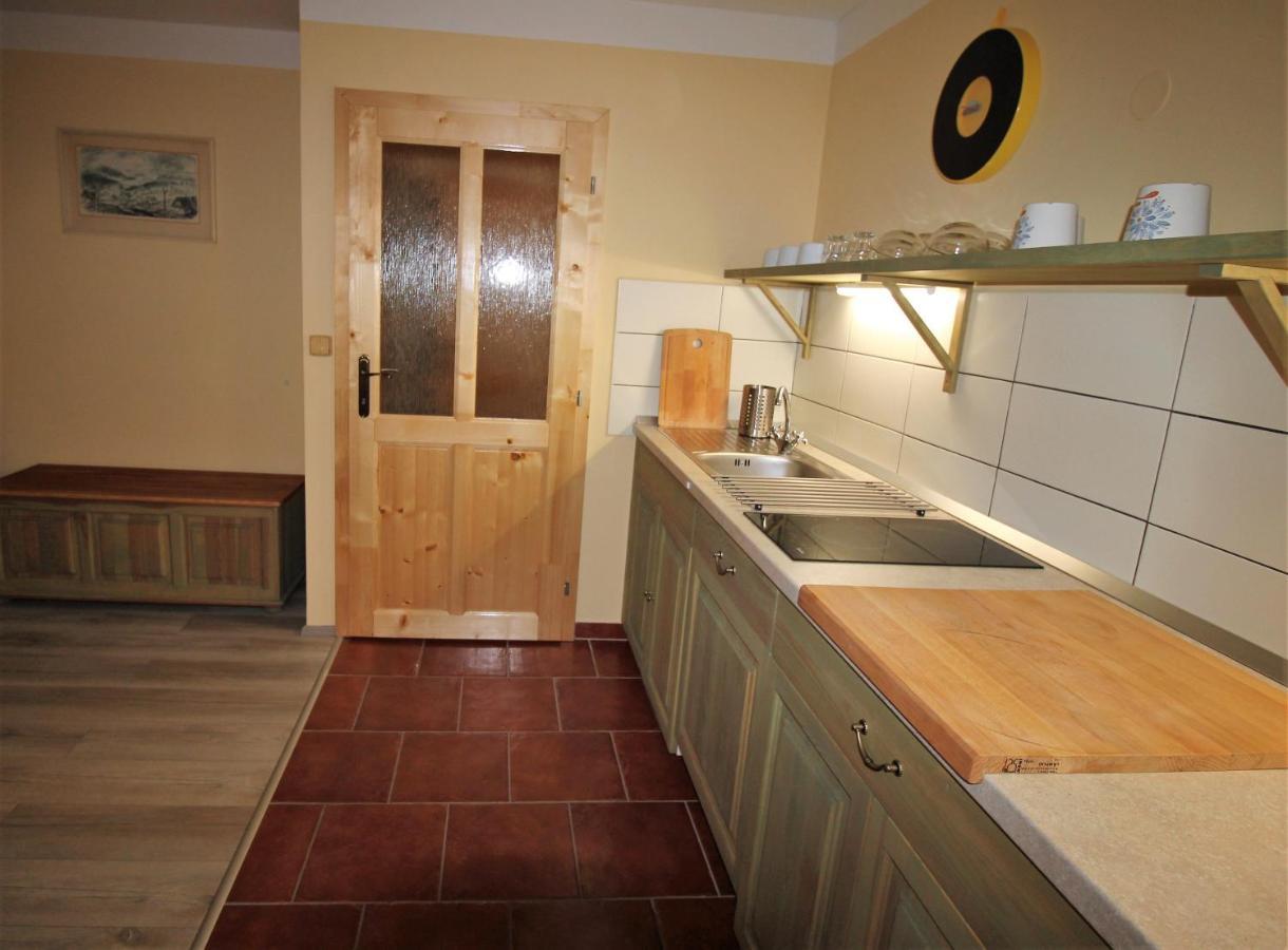 Apartmany U Knajflu Ceske Petrovice ภายนอก รูปภาพ